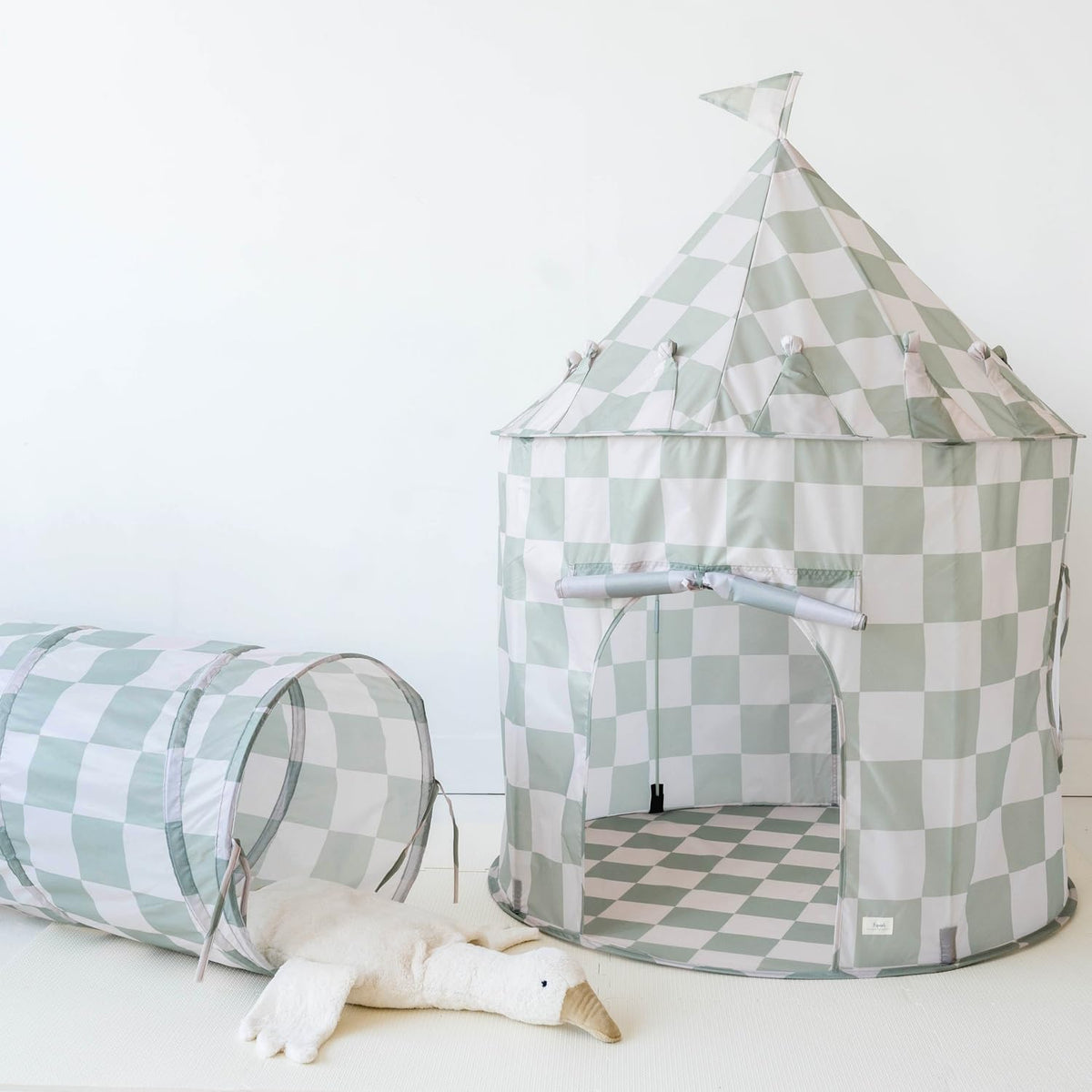 Nordic-inspired color and design of the 3 Sprouts tunnel