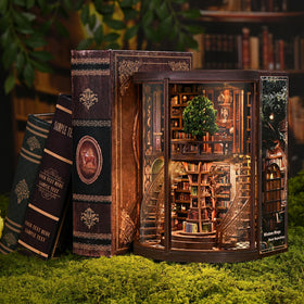3dvase Book Nook Kit display-ready setup on desk or shelf