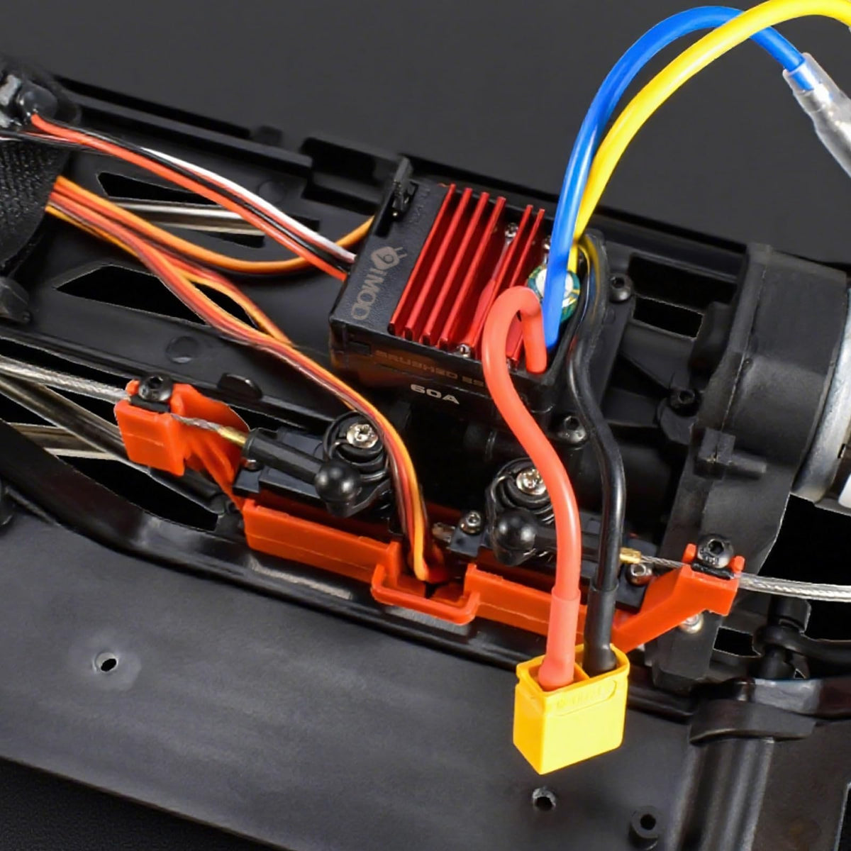 The 9imod XT60-compatible connectors support common RC setups.