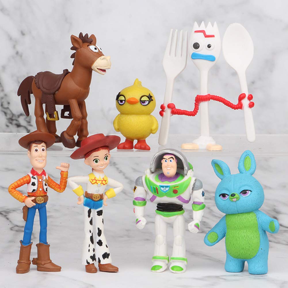 AAAAA Toy Story cake toppers in red add vibrant birthday flair.