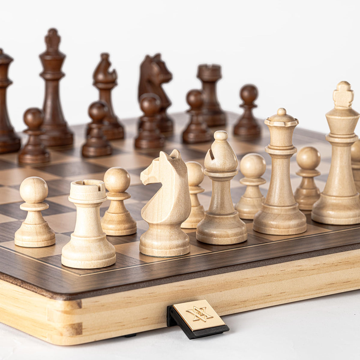 A&amp;A 0.55-inch frame with mortise-tenon joints enhances durability.