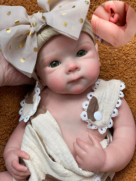 Abenduot Bettie Girl 18inch doll open mouth for pacifier play