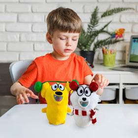 Adenzai snuggle bundle playtime ideas – versatile plush for cuddling and imagination