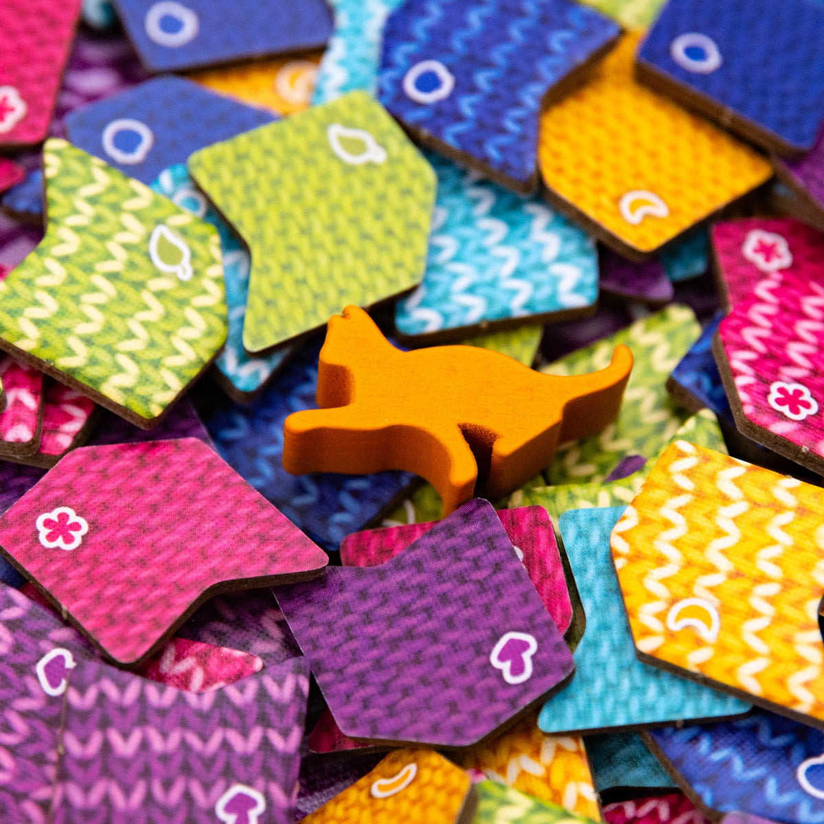 AEG Knitting Circle yarn tiles enhance color combos and scoring options