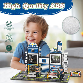 AFUNX city street scene shows magnets enabling imaginative play and storytelling.