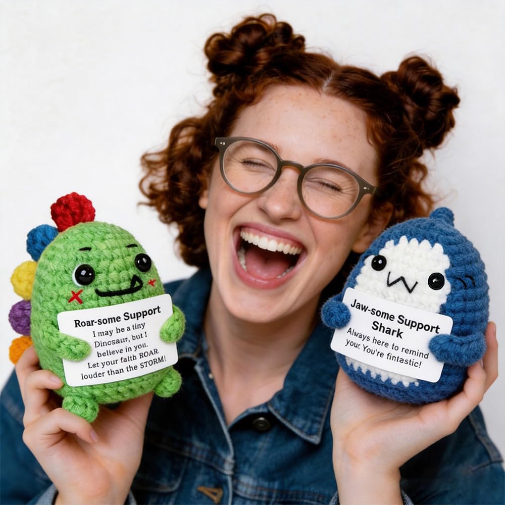 AicooFest dinosaur crochet figure sparks imagination on display.