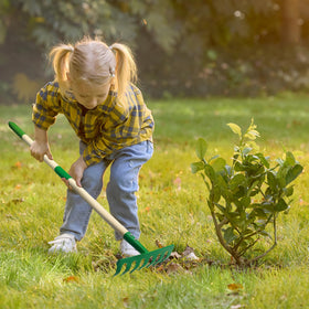 Aka Supaku kids gardening tools set with rake for small hands