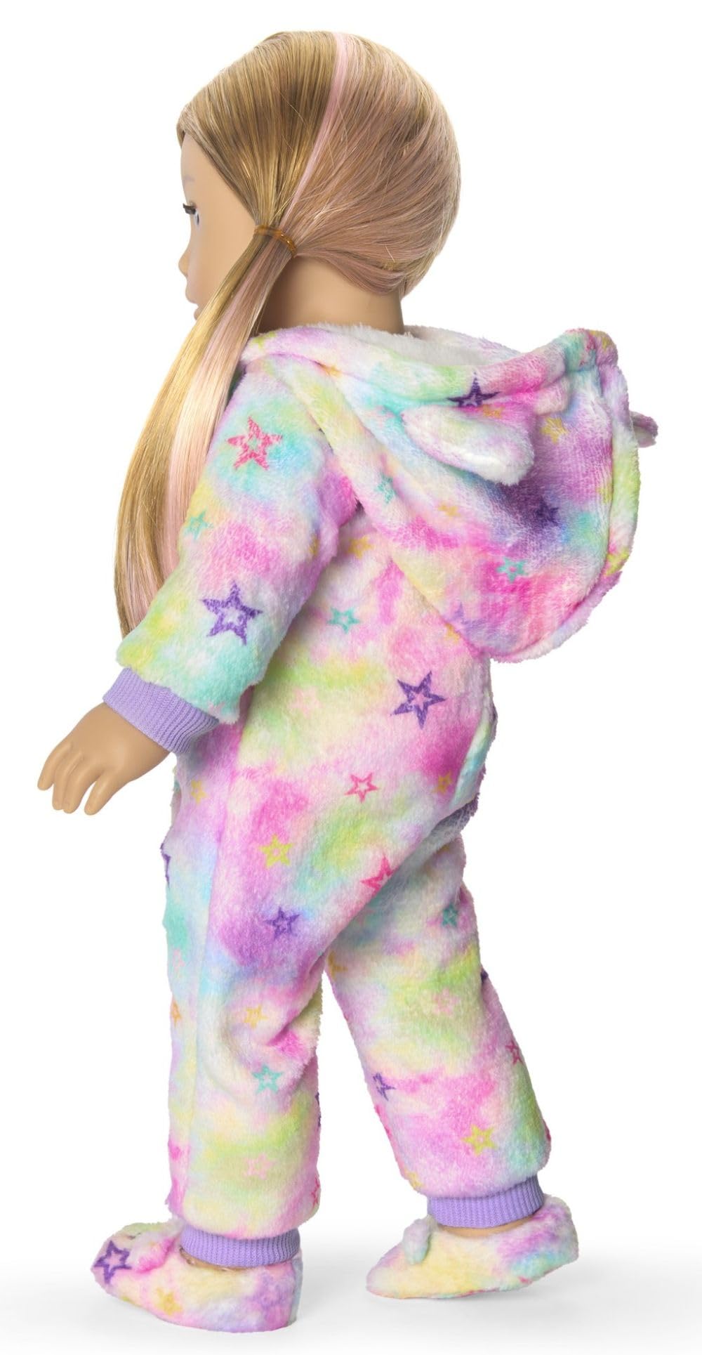 Cozy doll sleepover look with six pieces included