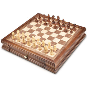 AMEROUS Staunton pieces with classic design for smooth moves