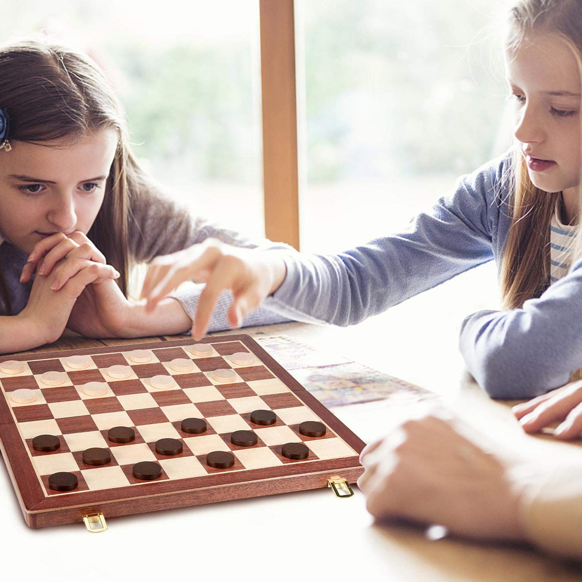 AMEROUS family game night with kids and adults becomes engaging.