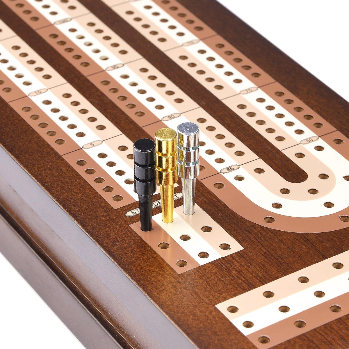 AMEROUS two-deck playing cards included for ready play