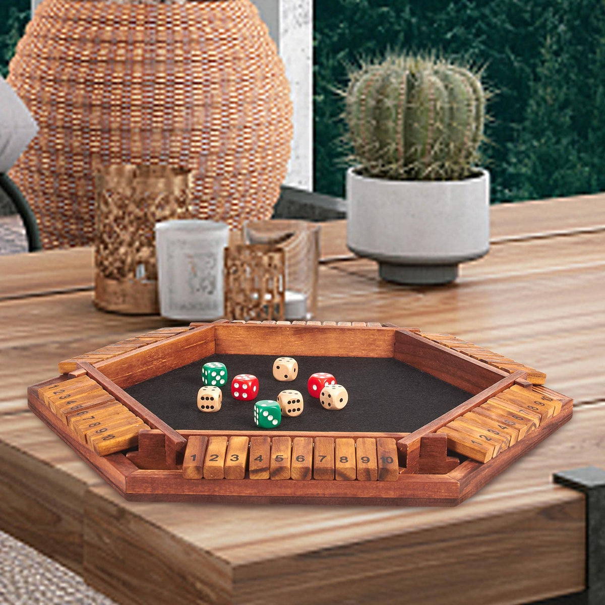 AMEROUS gift box makes a thoughtful present for puzzle lovers.