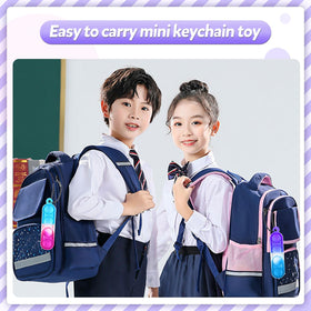 Amicbng pop keychain washable silicone is easy to clean.