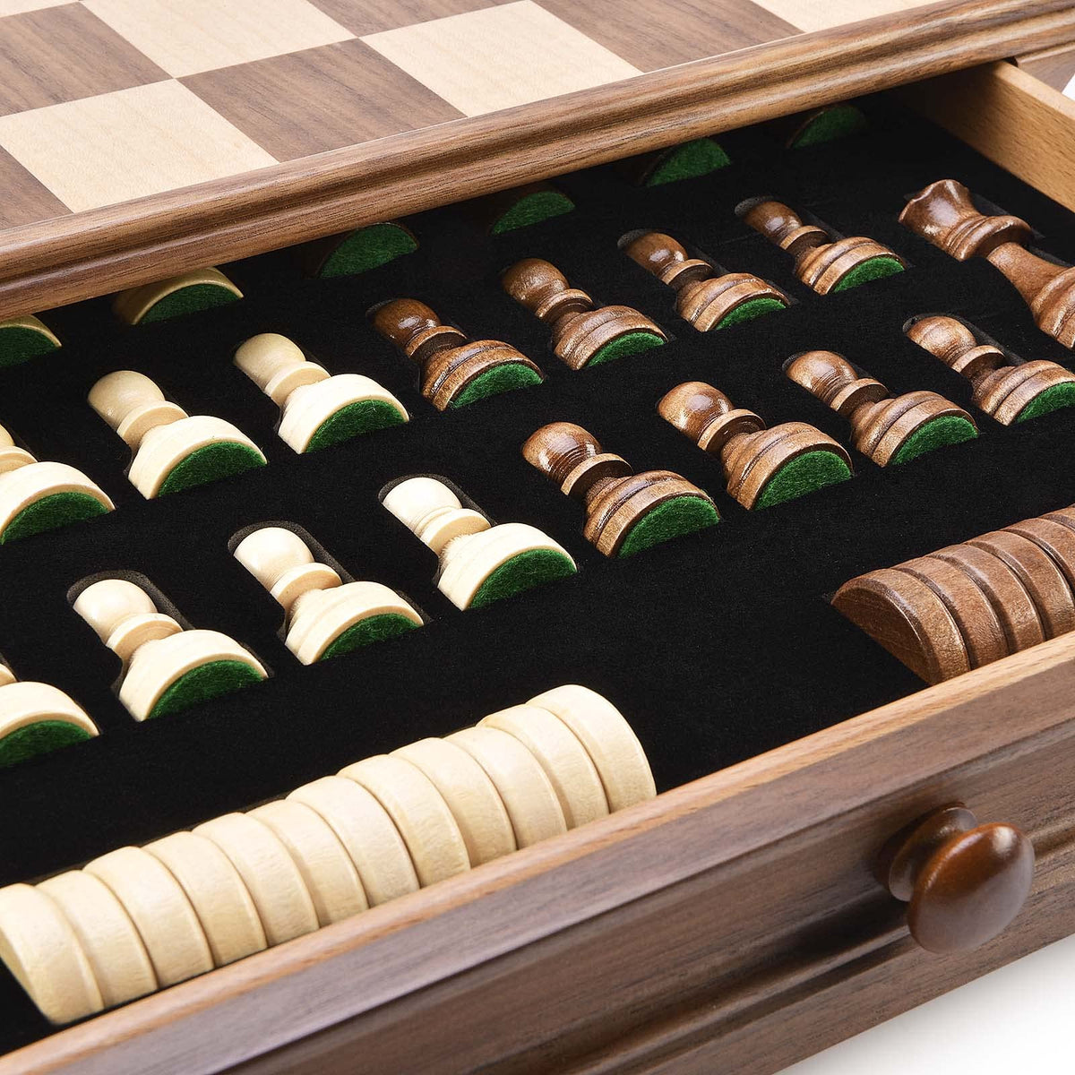 AMEROUS 2-in-1 design combines chess and checkers for versatile game nights.
