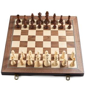 AMEROUS magnetic Staunton chess pieces on the board for stable play