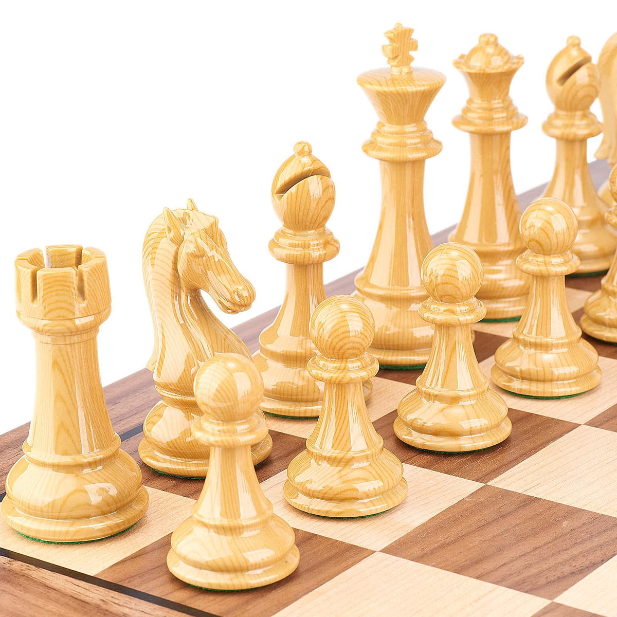 Amorous weighted chess knight, 3.05 inches, detailed design aids quick targeting.