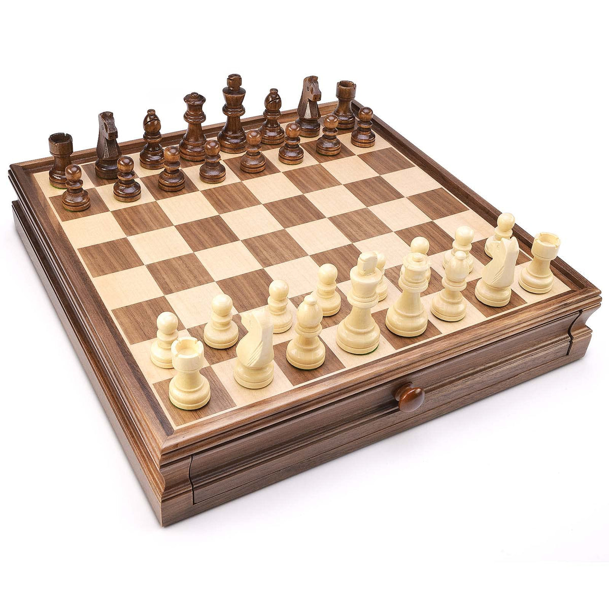 AMEROUS weighted Staunton chess pieces offer a premium feel during strategic moves.