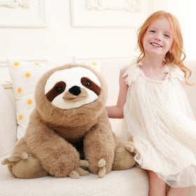 AmyToo soft plush fabric highlights cloud-like feel and durability.