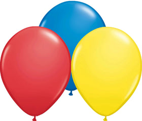 Anagram Paw Pups Latex 11-inch balloons add vibrant color to the mix.