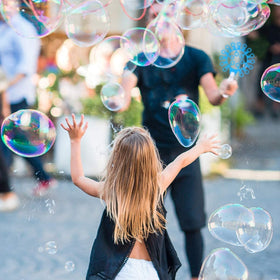 Anas family-friendly bubble activity encourages active outdoor fun.