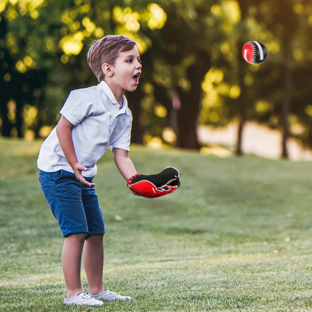 Aodaer synthetic leather glove with two-tone colors for durability.