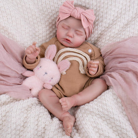 Aori doll hand-painted details highlight blush, eyelashes, and rosebud lips for realism.