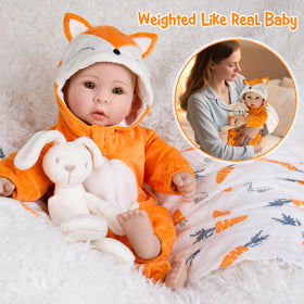 Aori 17-inch hug-friendly design facilitates easy carrying and cuddling.