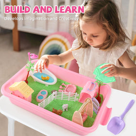 Aprilwolf sensory bin with lid enables tidy storage and easy cleanup.