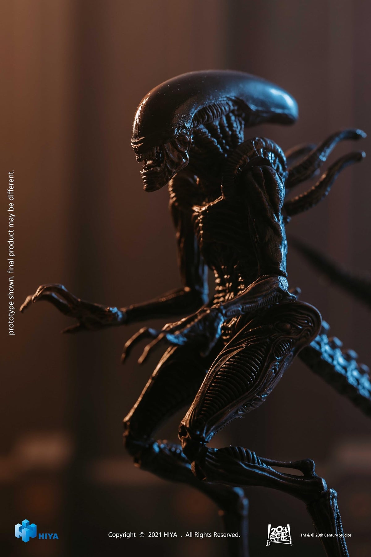 Arbenmao Hiya Toys Ressurection Lead Alien Warrior packaging art enhances collector appeal.