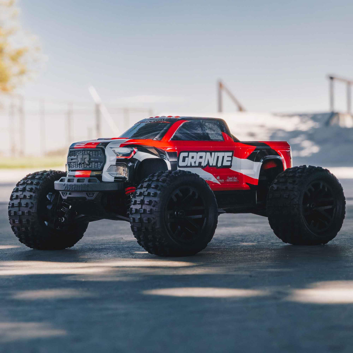 ARRMA Granite GROM remote provides precise 2.4GHz control for agile driving