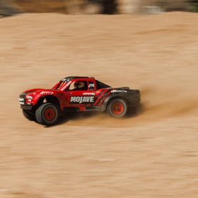 ARRMA Mojave GROM 4x4 enclosed metal gear drivetrain detail