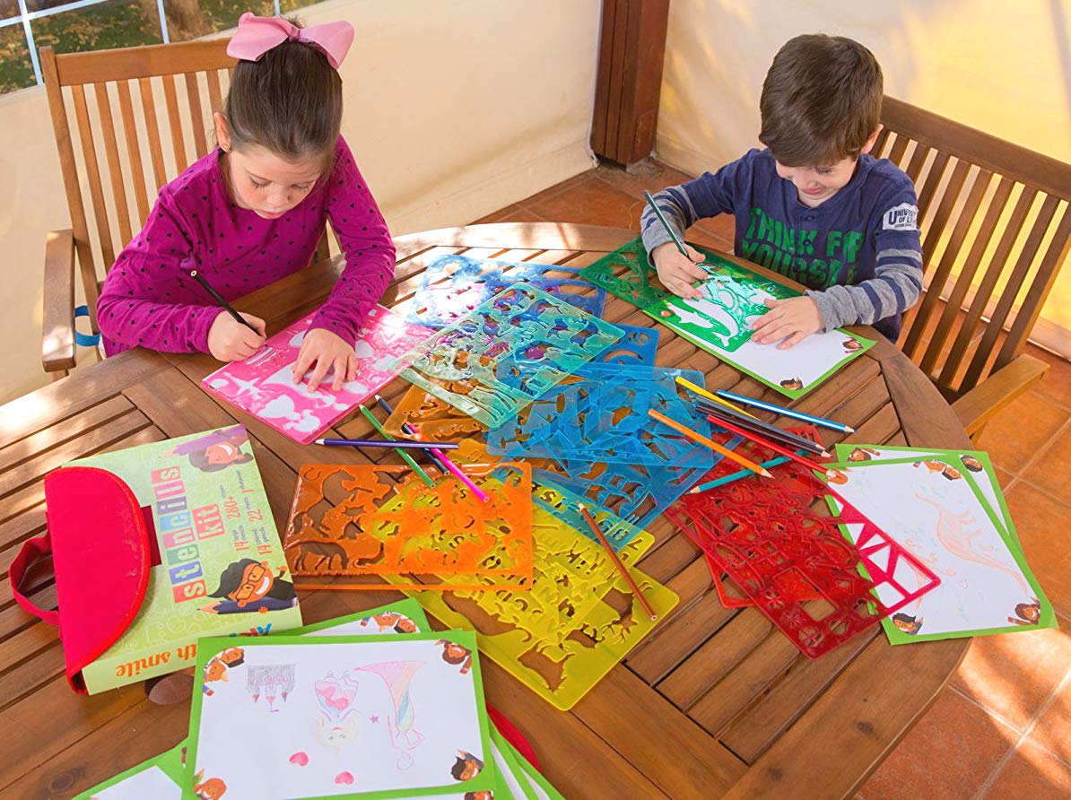 Art with Smile kid safe kit with durable non toxic materials