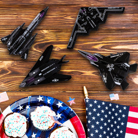 ArtCreativity aviation collection—versatile toy set for gifts and décor.