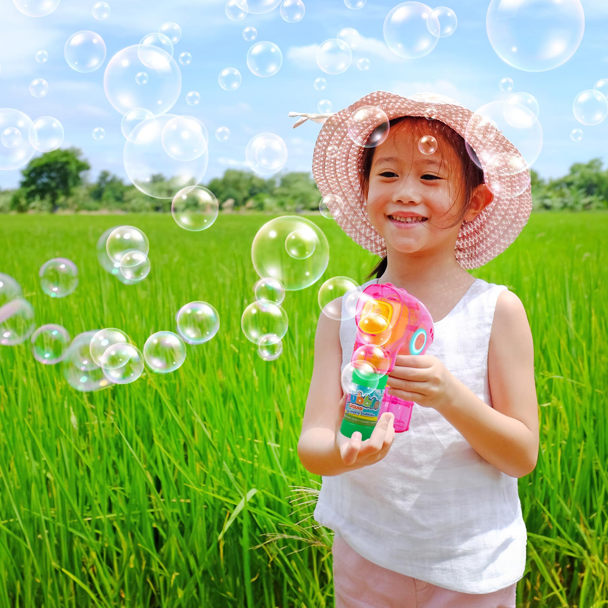 ArtCreativity bubble blaster set ideal for parties, birthdays, or everyday outdoor play.