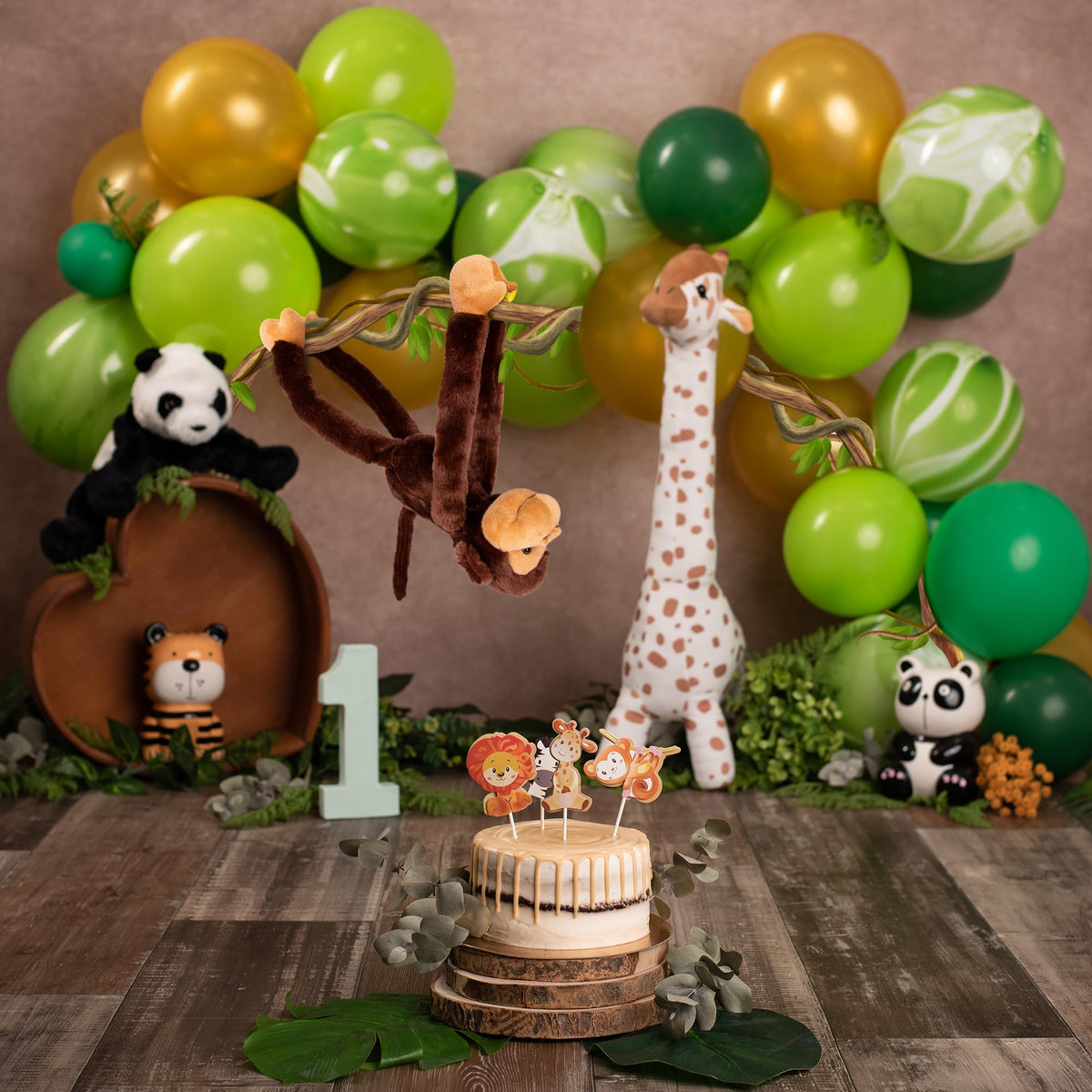 ArtCreativity plush monkey built to last with shed-free materials.