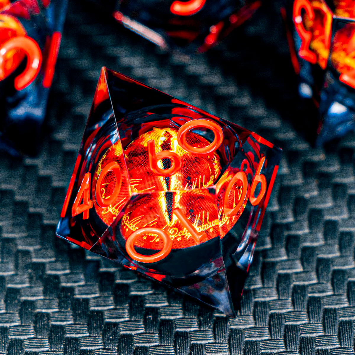 ARUOHHA metal gift box containing the resin dice set.