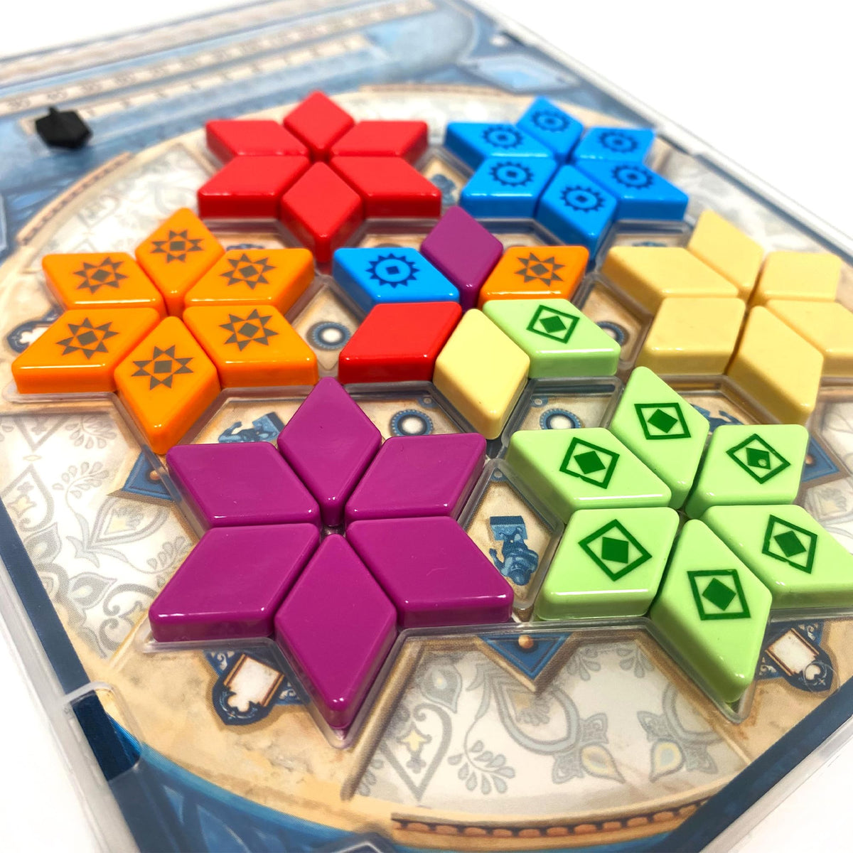 Asmodee Azul Summer Pavilion Mini playing setup emphasizes compact fun for 2-4 players.