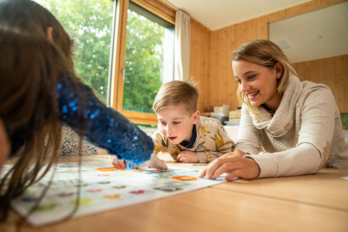 Asmodee Concept Kids Animals difficulty levels invite gentle challenge for learners.