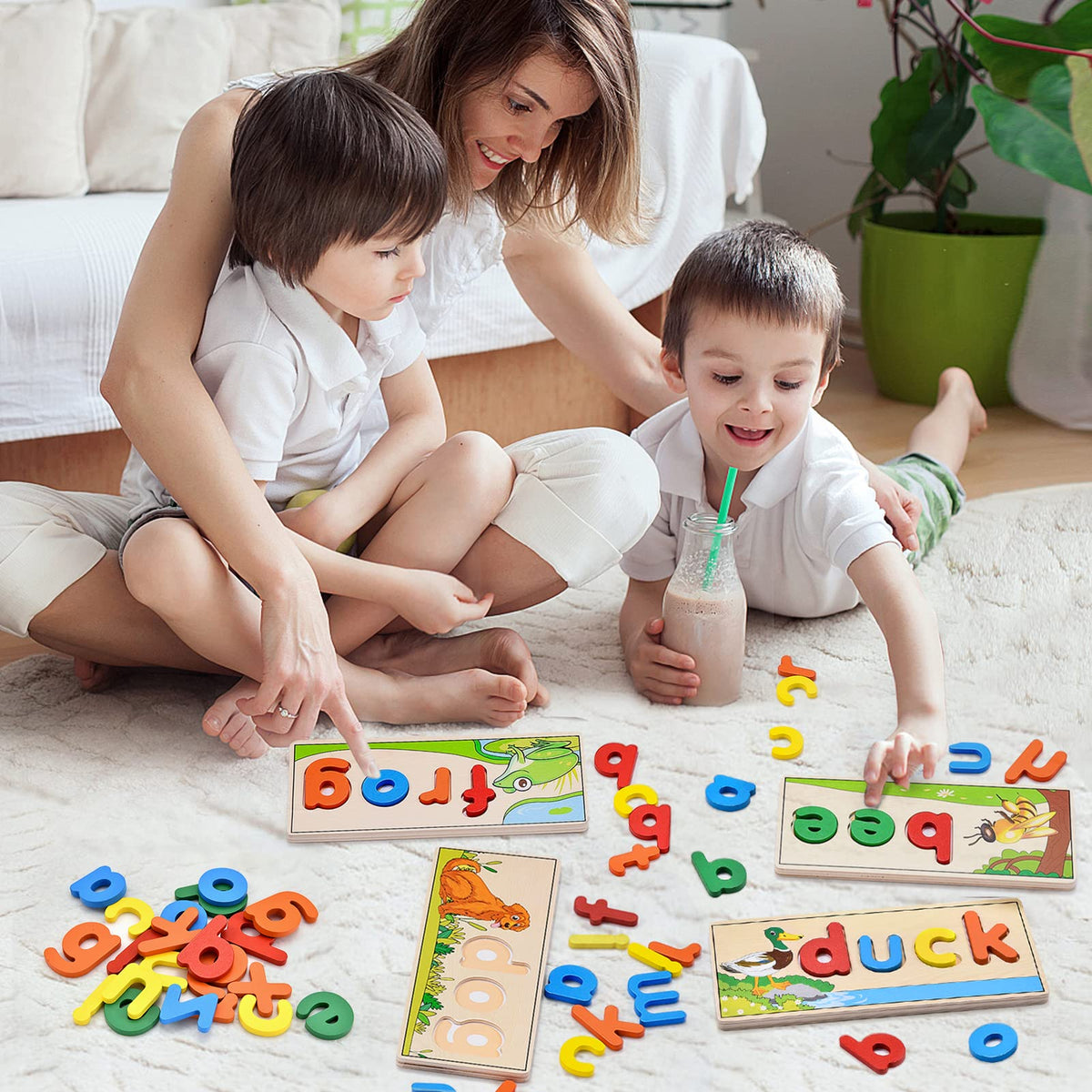 Atoylink portable wooden case keeps pieces secure for classroom or home use.