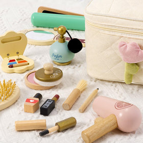 Atoylink soft cosmetic bag keeps pieces organized and portable.