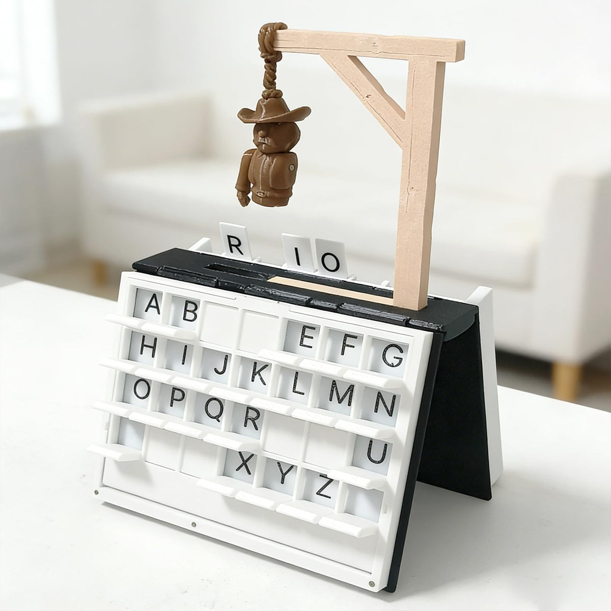 AuoiliouA Playbook Magnetic Closure: secure, easy setup keeps pieces organized