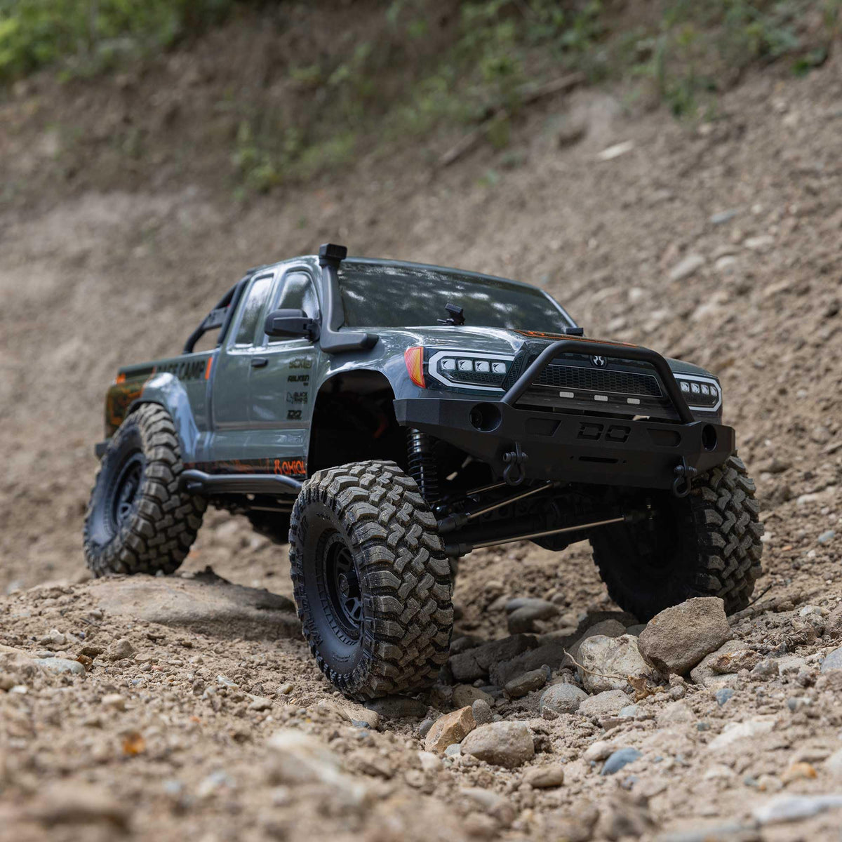 Axial AXI-1375T2 Base Camp AR45 portal axles provide high clearance for obstacles