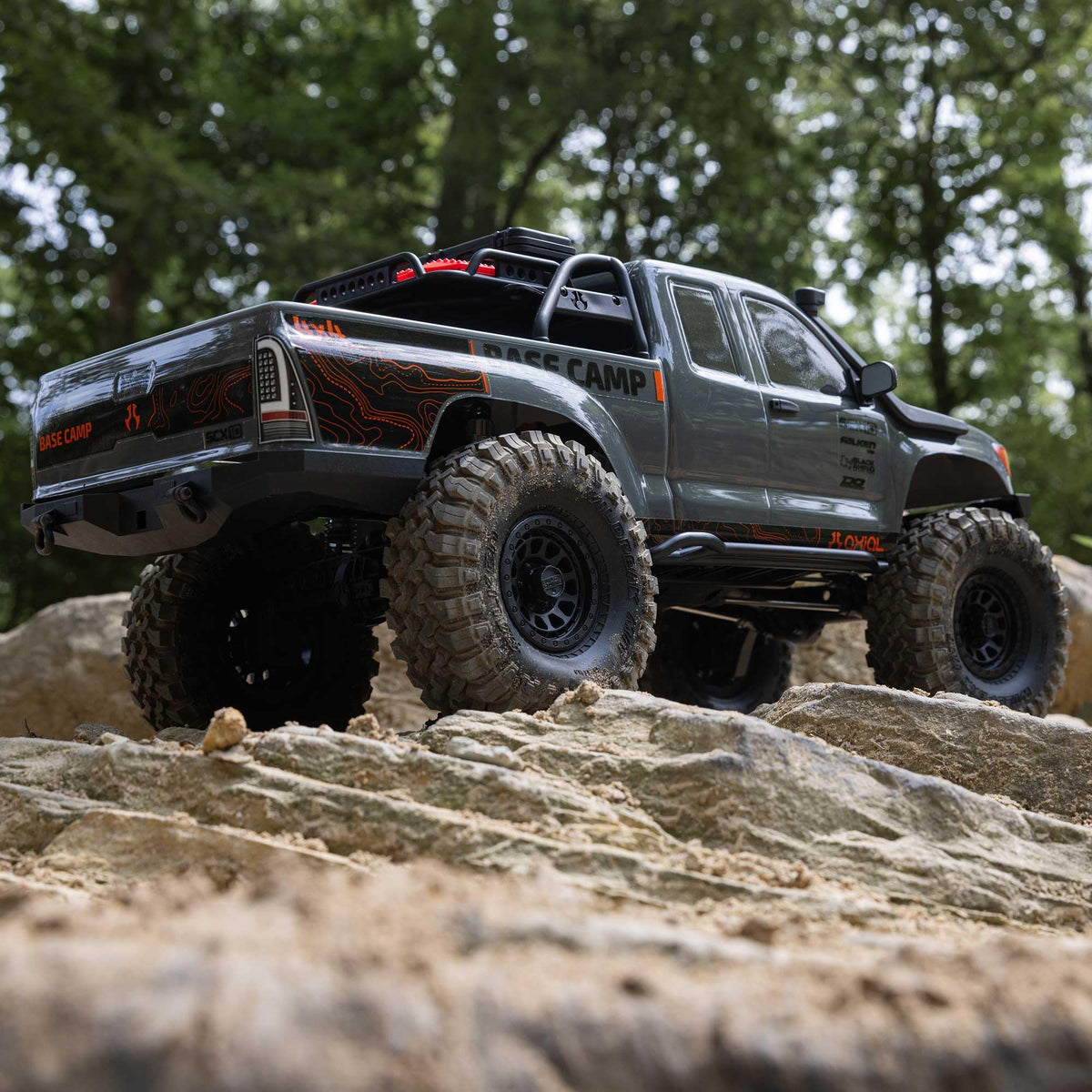 Axial AXI-1375T2 Base Camp LCXU transmission enables smooth power transfer on uneven terrain
