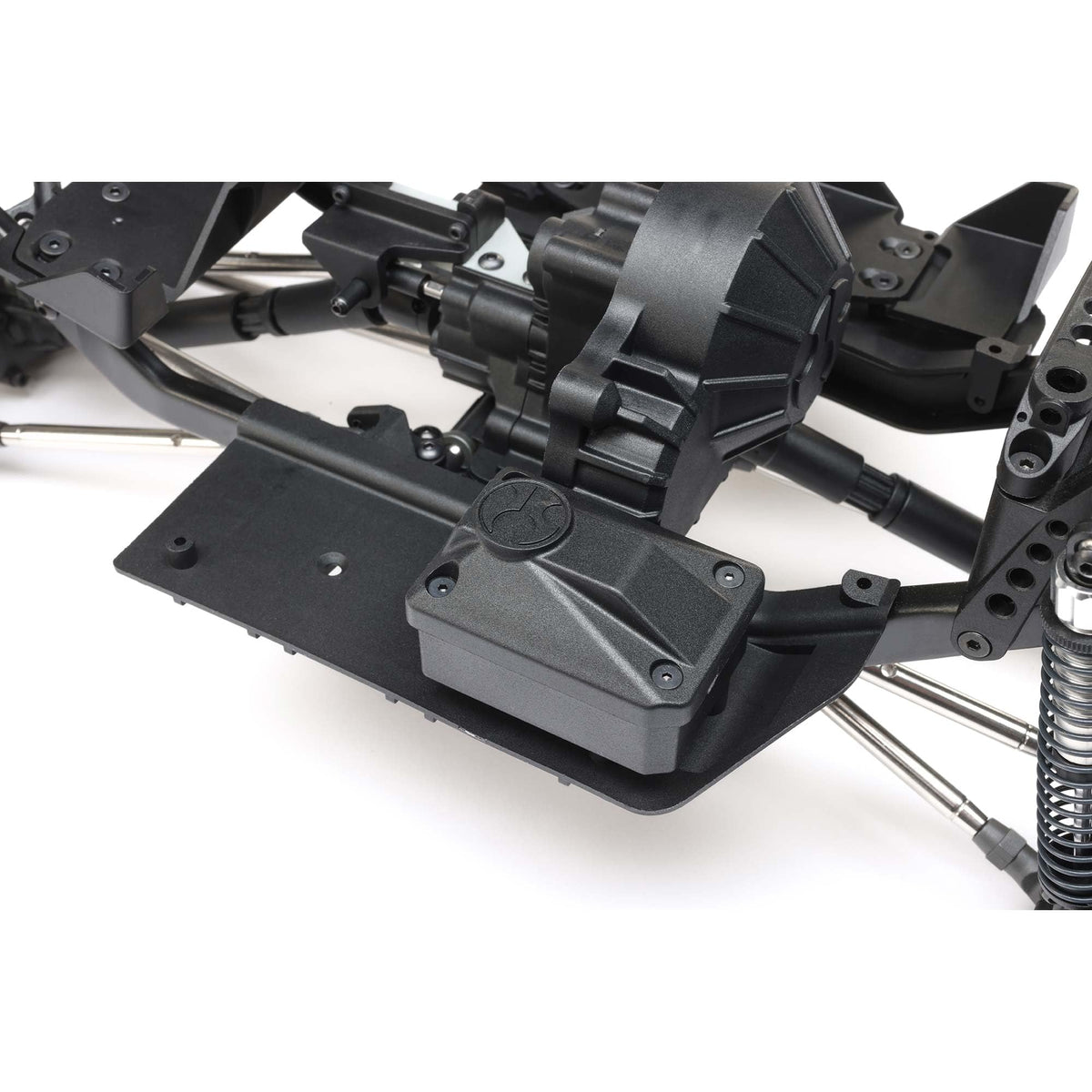 Axial SCX10 III tunable oil-filled shocks for adaptable damping