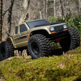 Axial SCX10III LCXU transmission ensures smooth power transfer across obstacles.
