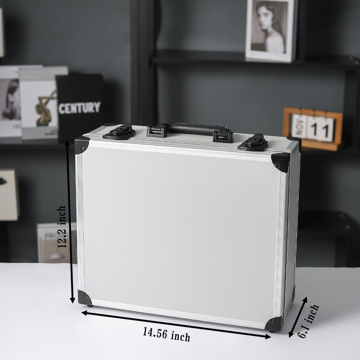 Azamou durable exterior shell protects cards during transport and handling.