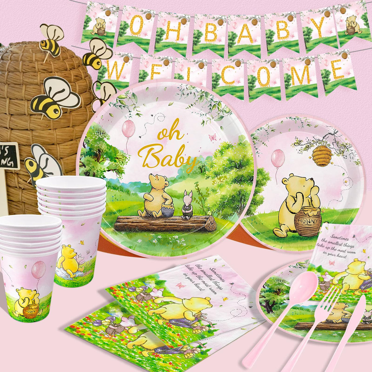 B4b3e Winnie Bear 6.5-inch napkins for quick cleanup.