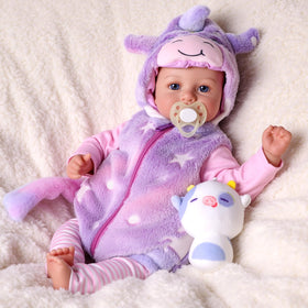 Babeside realistic skin detail close-up enhances doll's authentic look