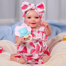 BABESIDE Sunny soft vinyl body texture for warm, hug-friendly play
