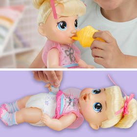 Baby Alive Harper Hugs water cup shows drink-and-wet feature